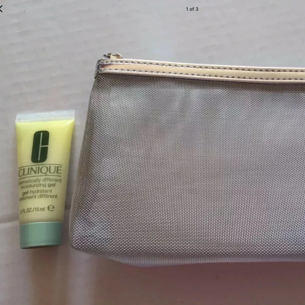 NEW CLINIQUE Dramatically Different Moisturizing Gel Travel .5 oz/15 ml Free Bag